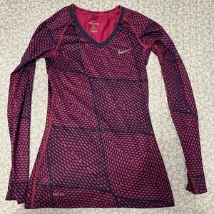 Nike Pro Women’s Fitted Dri-Fit Long Sleeve Shirt Size Small